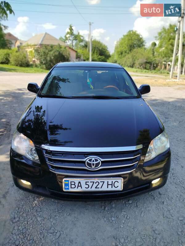 Седан Toyota Avalon 2006 в Кропивницькому