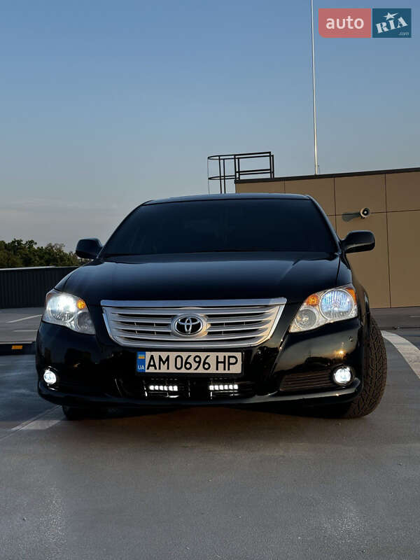 Седан Toyota Avalon 2008 в Киеве