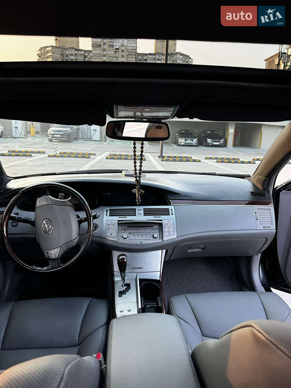 Седан Toyota Avalon 2008 в Киеве