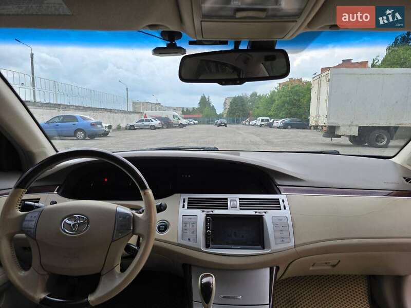 Седан Toyota Avalon 2008 в Сумах