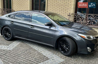 Седан Toyota Avalon 2013 в Лозовій