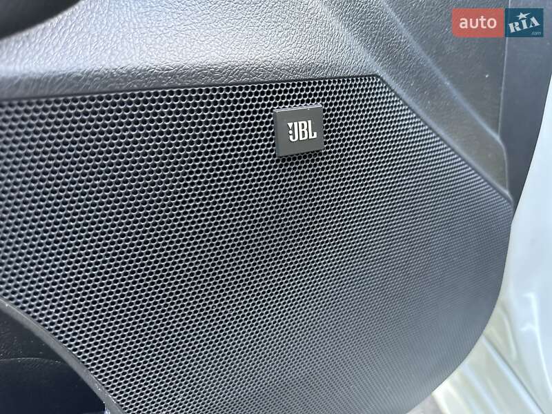 Седан Toyota Avalon 2014 в Дніпрі