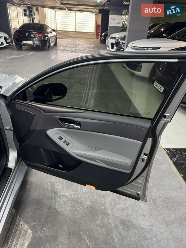 Седан Toyota Avalon 2020 в Одессе