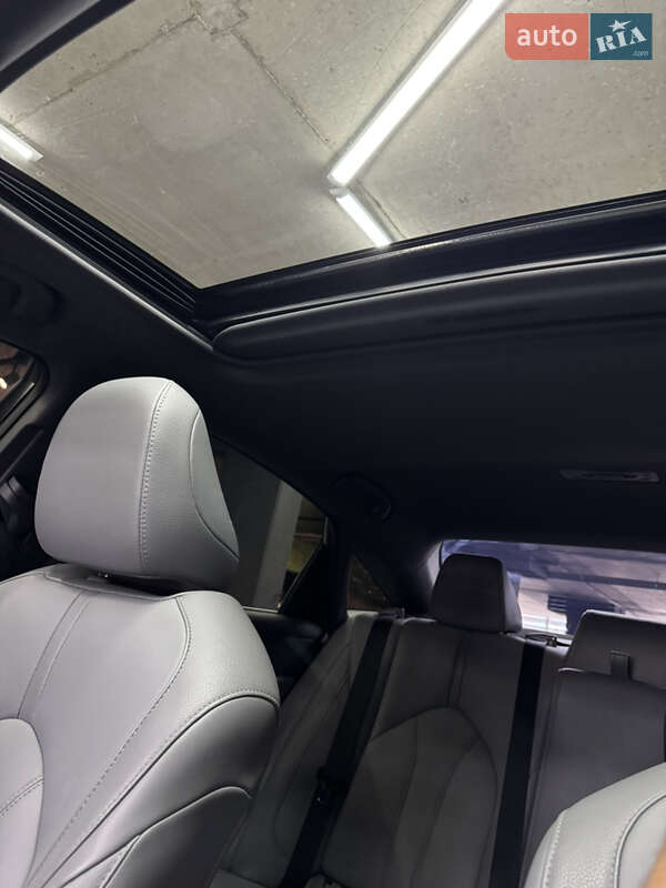 Седан Toyota Avalon 2020 в Одессе