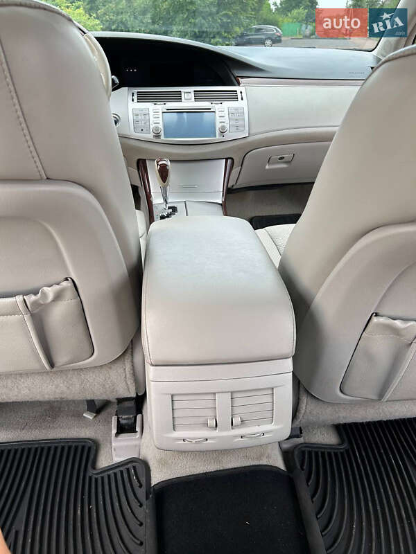 Седан Toyota Avalon 2008 в Житомире