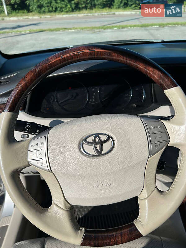 Седан Toyota Avalon 2008 в Житомире