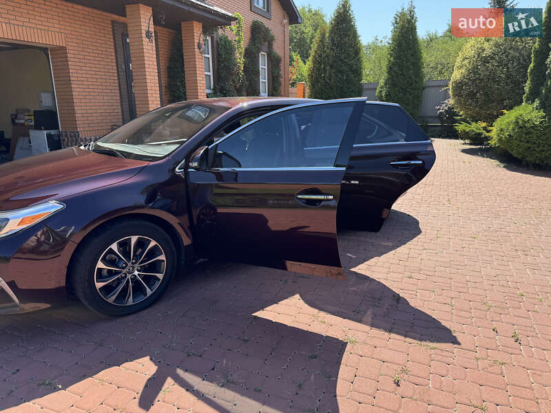 Седан Toyota Avalon 2017 в Києві