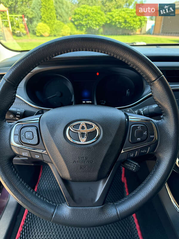 Седан Toyota Avalon 2017 в Києві