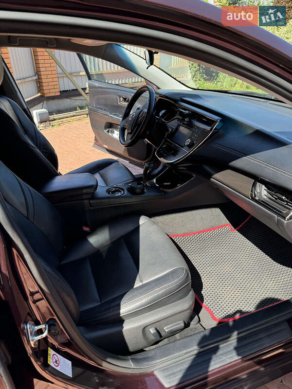 Седан Toyota Avalon 2017 в Києві