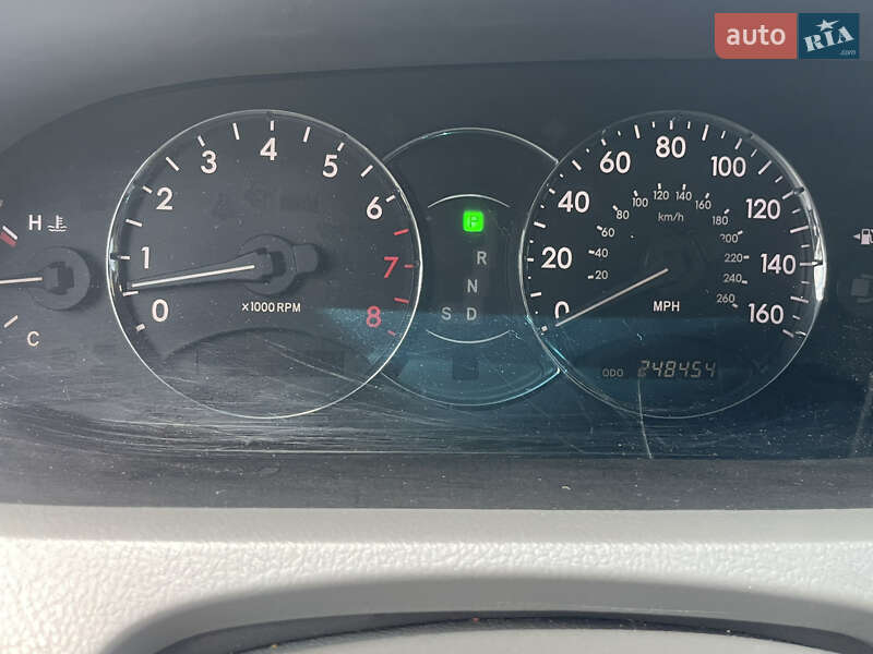 Седан Toyota Avalon 2008 в Черняхове