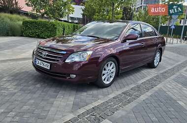 Седан Toyota Avalon 2006 в Киеве