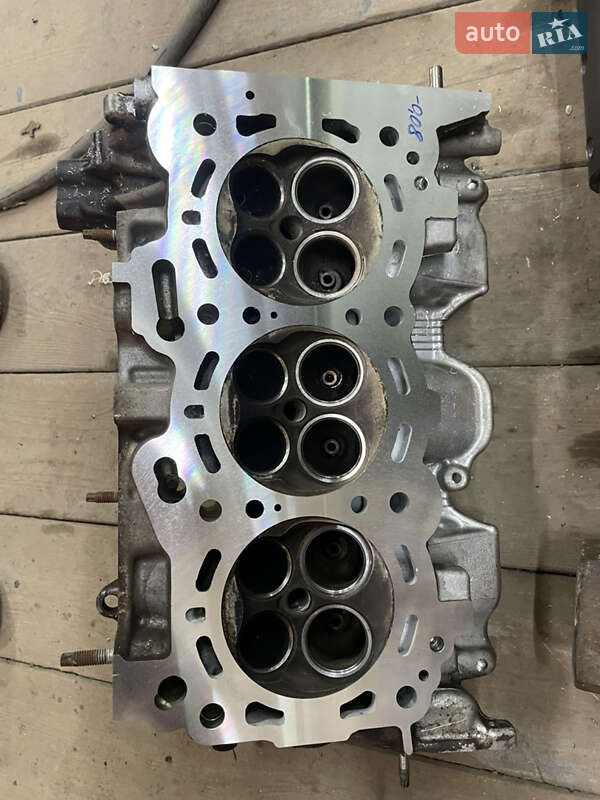 Седан Toyota Avalon 2006 в Прилуках