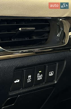 Седан Toyota Avalon 2014 в 