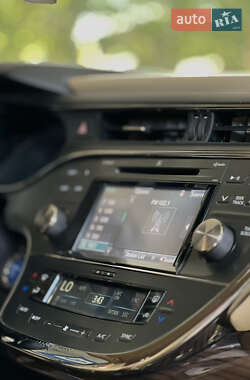 Седан Toyota Avalon 2014 в 