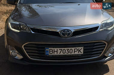 Седан Toyota Avalon 2014 в Білгороді-Дністровському