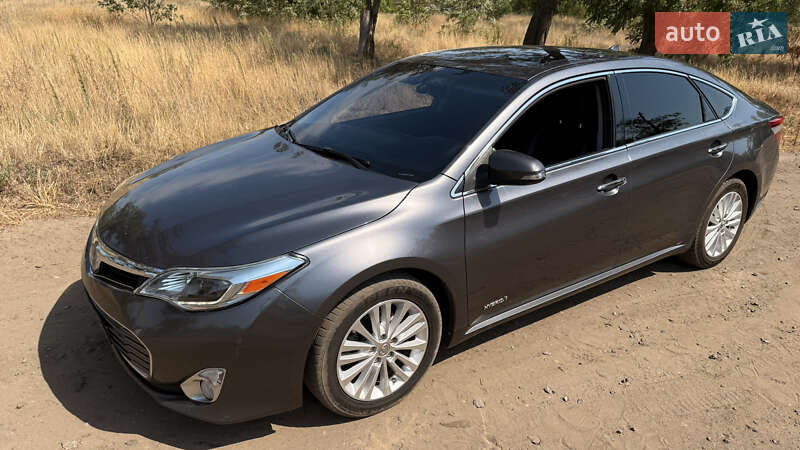 Седан Toyota Avalon 2014 в Білгороді-Дністровському