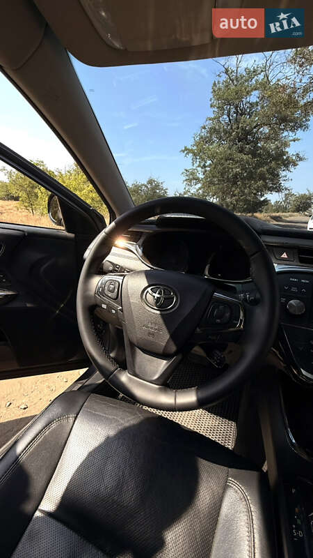 Седан Toyota Avalon 2014 в Білгороді-Дністровському