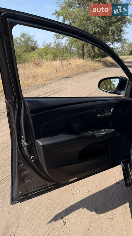 Седан Toyota Avalon 2014 в Білгороді-Дністровському