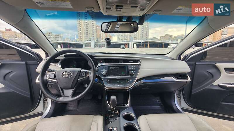 Седан Toyota Avalon 2014 в Києві