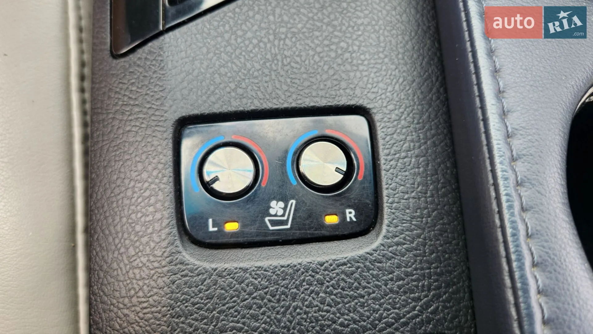 2014 Toyota Avalon - мініатюра 35