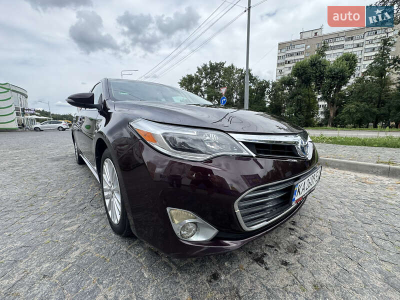 Седан Toyota Avalon 2014 в Броварах