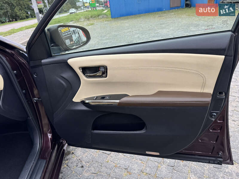 Седан Toyota Avalon 2014 в Броварах
