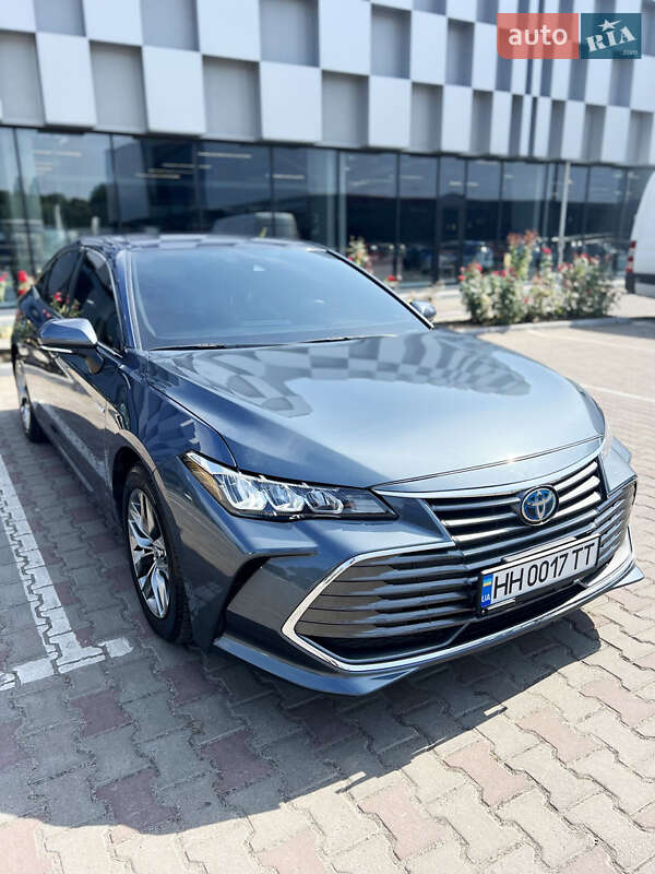 Седан Toyota Avalon 2020 в Одессе