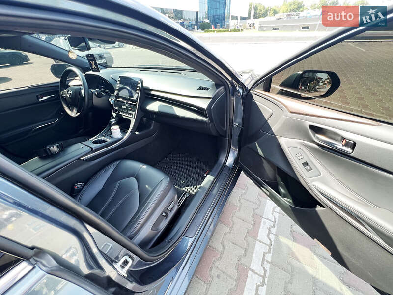 Седан Toyota Avalon 2020 в Одессе