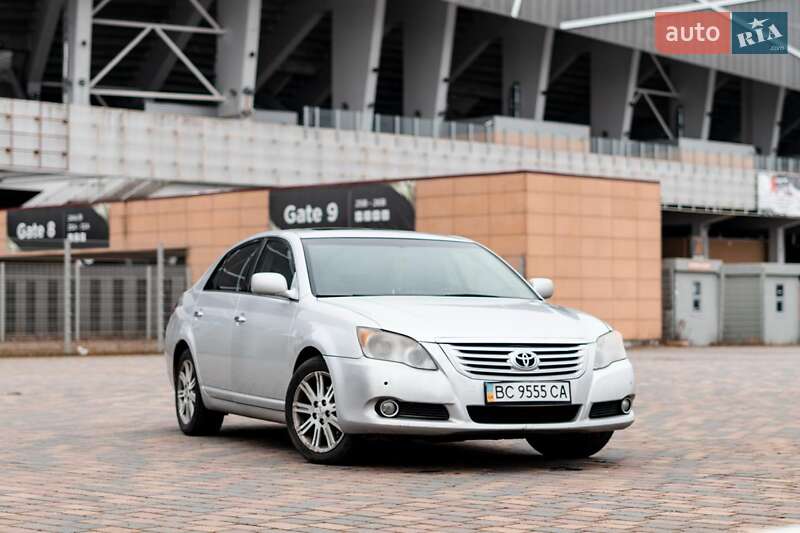 Седан Toyota Avalon 2008 в Львові