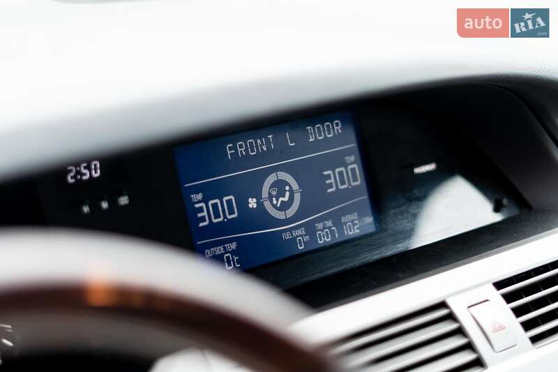 Седан Toyota Avalon 2008 в Львові