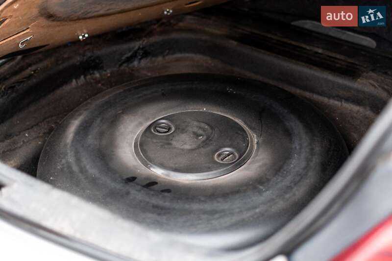 Седан Toyota Avalon 2008 в Львові