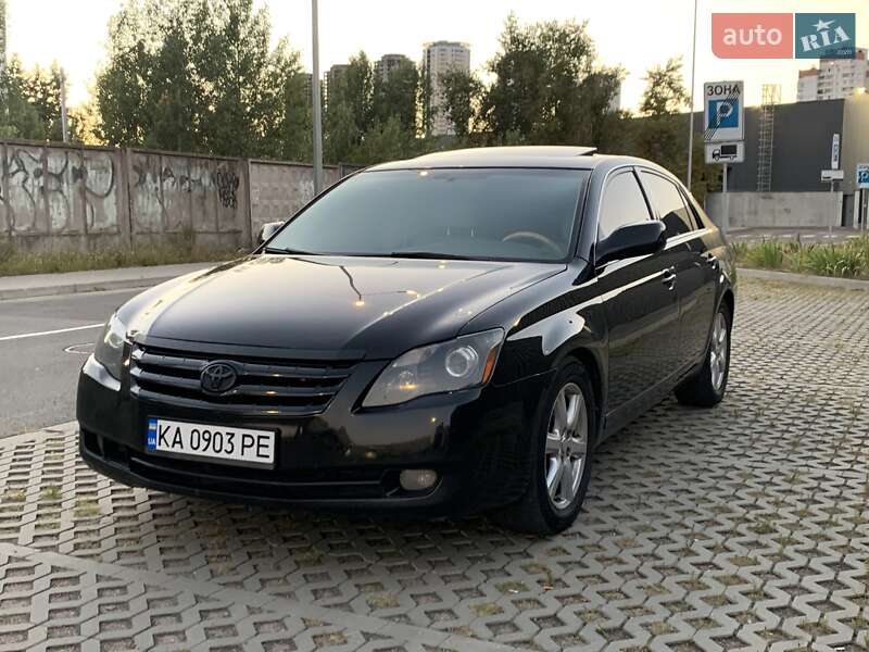 Toyota Avalon 2005