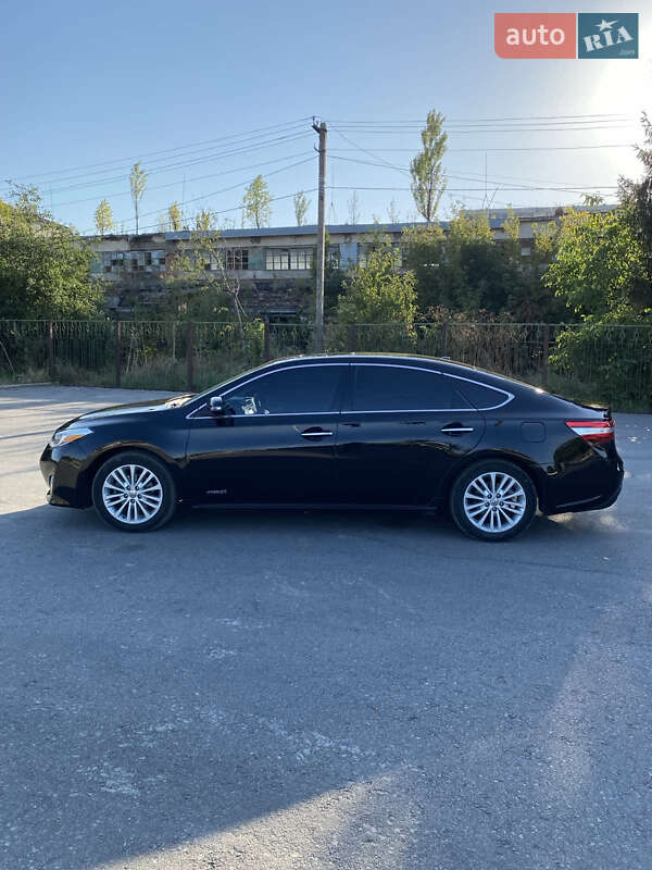 Седан Toyota Avalon 2015 в Могилев-Подольске