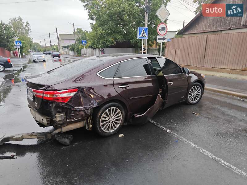 Toyota Avalon 2013
