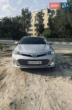 Седан Toyota Avalon 2014 в Киеве