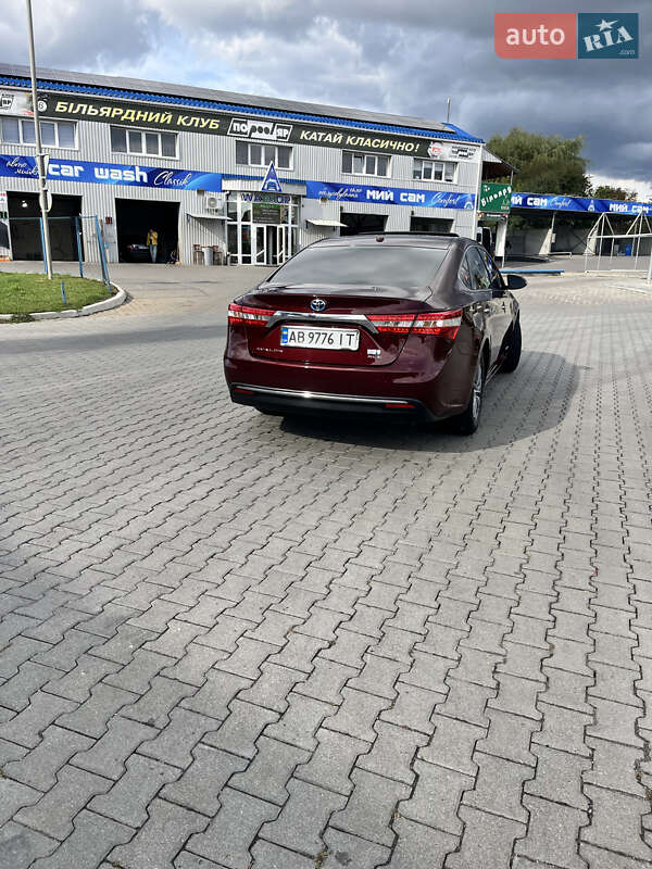 Седан Toyota Avalon 2015 в Хмельницком