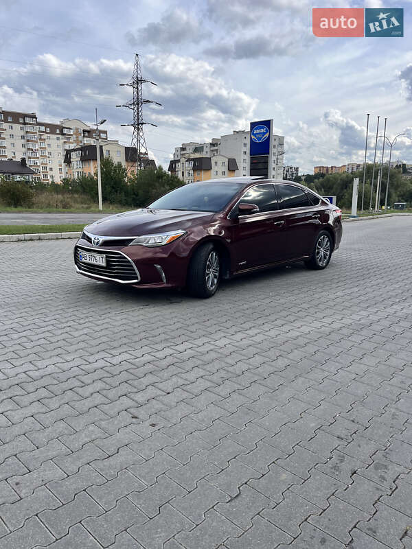 Седан Toyota Avalon 2015 в Хмельницком