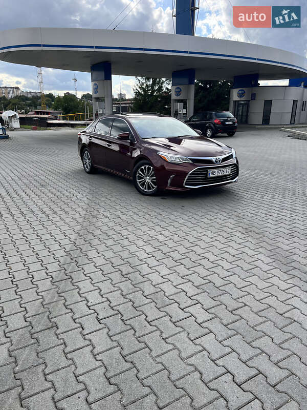 Седан Toyota Avalon 2015 в Хмельницком
