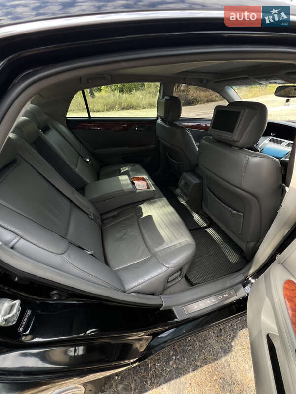 Седан Toyota Avalon 2007 в Киеве