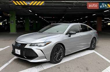 Седан Toyota Avalon 2018 в 