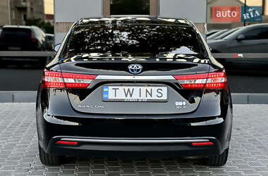 Седан Toyota Avalon 2012 в 