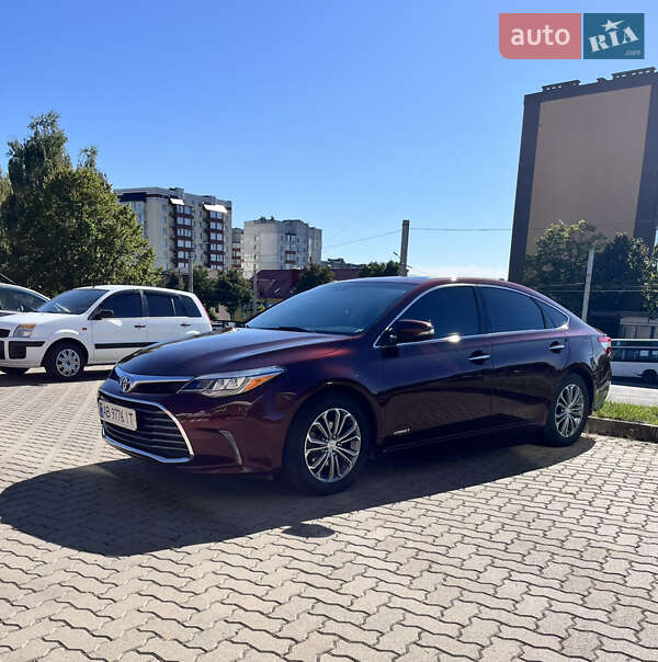 Седан Toyota Avalon 2015 в Хмельницком