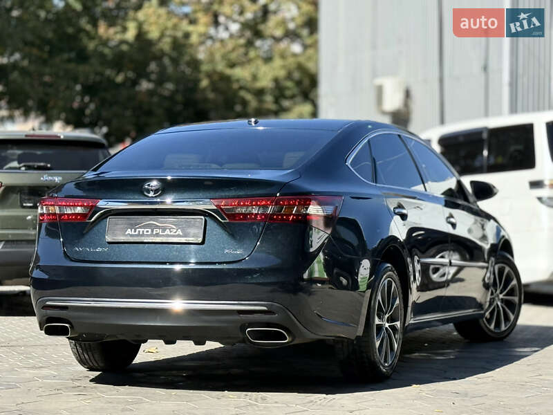 Седан Toyota Avalon 2016 в Одесі