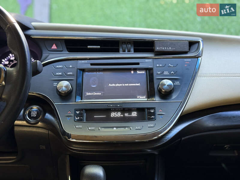 Седан Toyota Avalon 2016 в Одесі