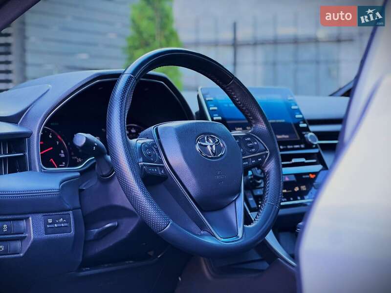 Седан Toyota Avalon 2018 в Киеве