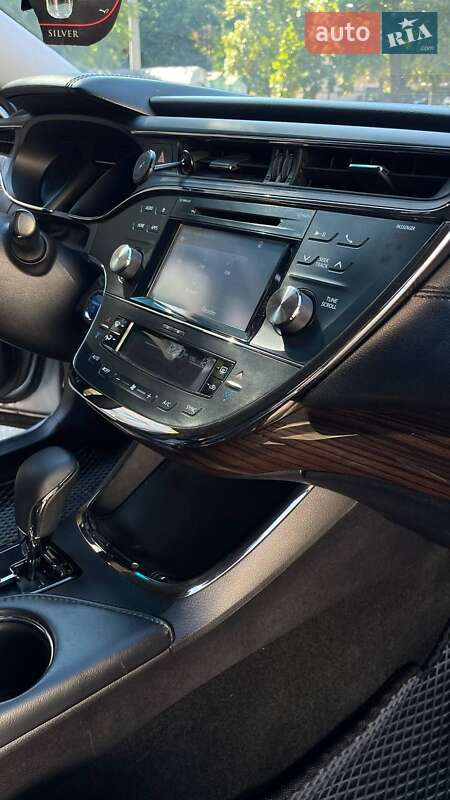 Седан Toyota Avalon 2015 в Одессе