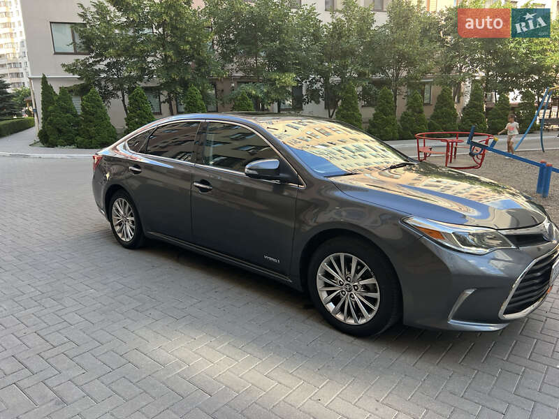 Седан Toyota Avalon 2017 в Одесі