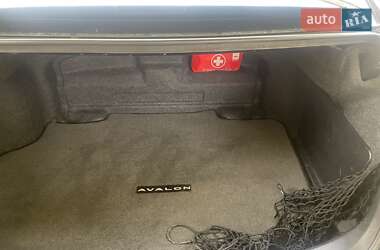 Седан Toyota Avalon 2015 в 