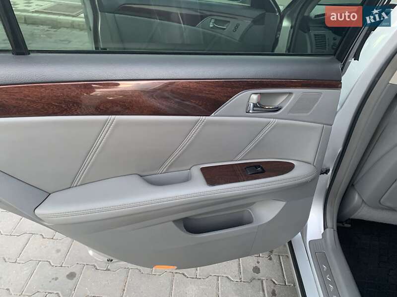 Седан Toyota Avalon 2008 в Одессе