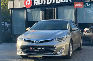 Седан Toyota Avalon 2014 в Черновцах